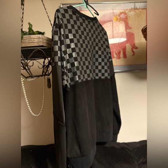 Vie+Richie long sleeve never worn
XL - Picture 11 of 12